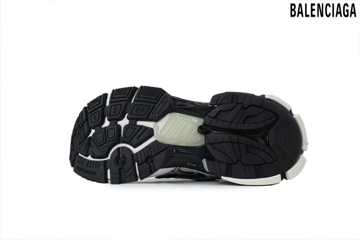 Balenciaga Runner men's shoes women sneakers ¨C Black & White
