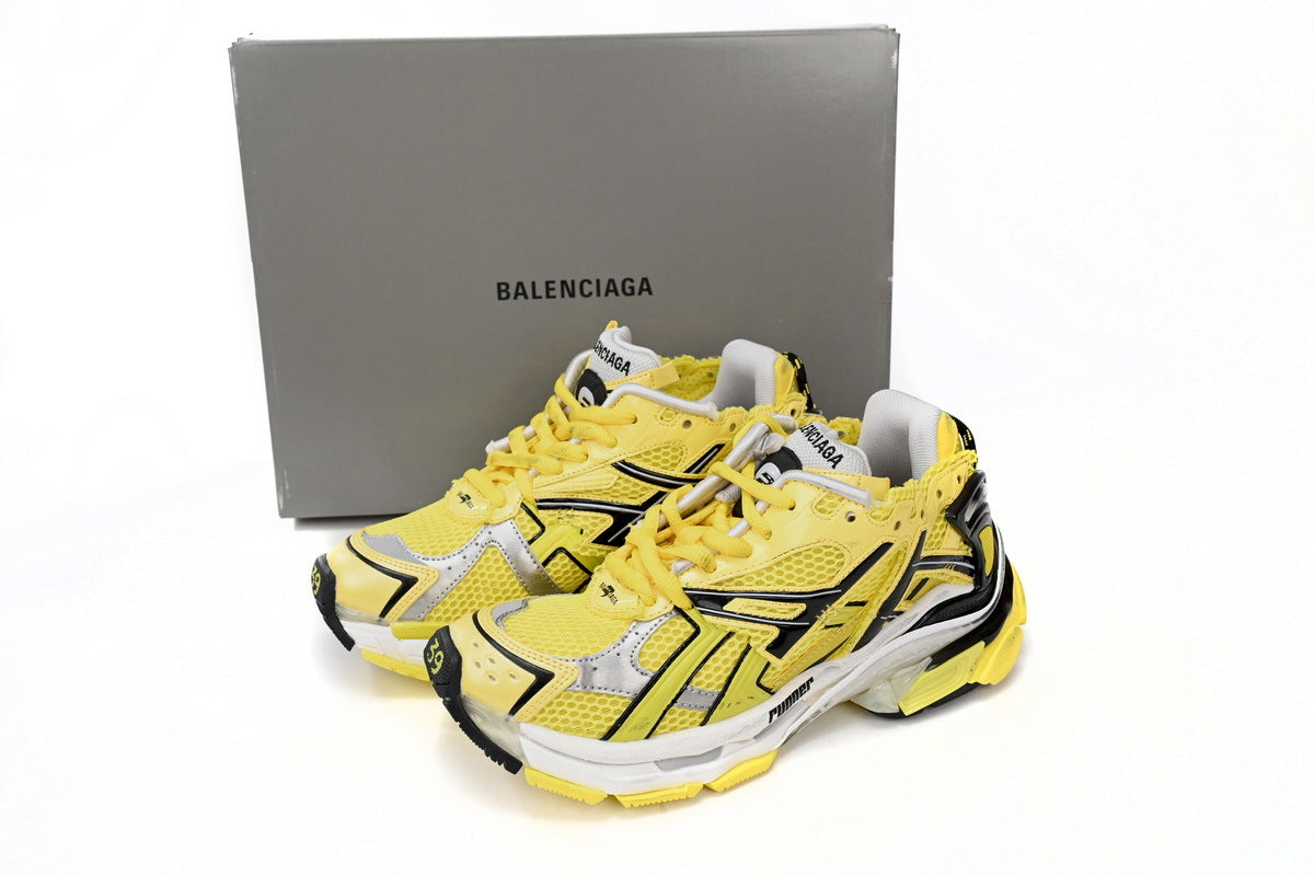 Balenciaga men's shoes Track  Runner Sneaker ¨C Distressed Low-Top  balenciaga runners Yellowish-white
