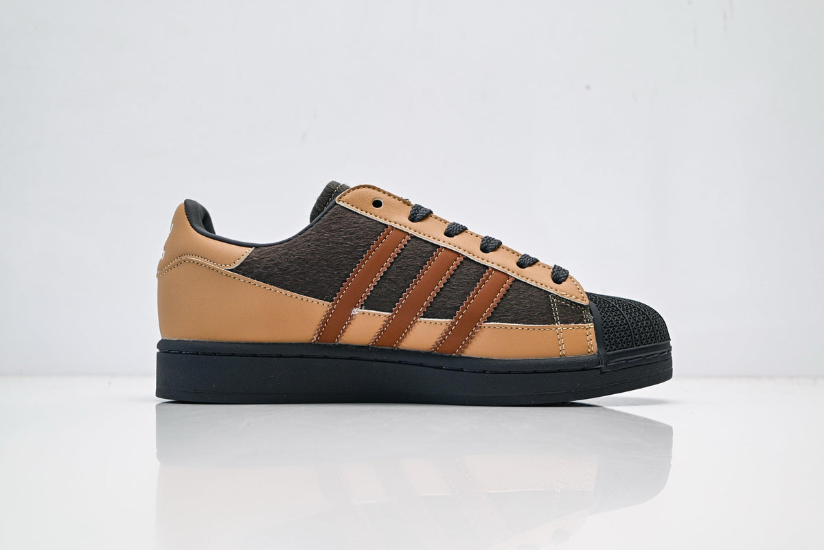 adidas Originals Superstar ¨C Tan Caramel & Dark Brown Faux Fur with Russet 3-Stripes Shell Toe