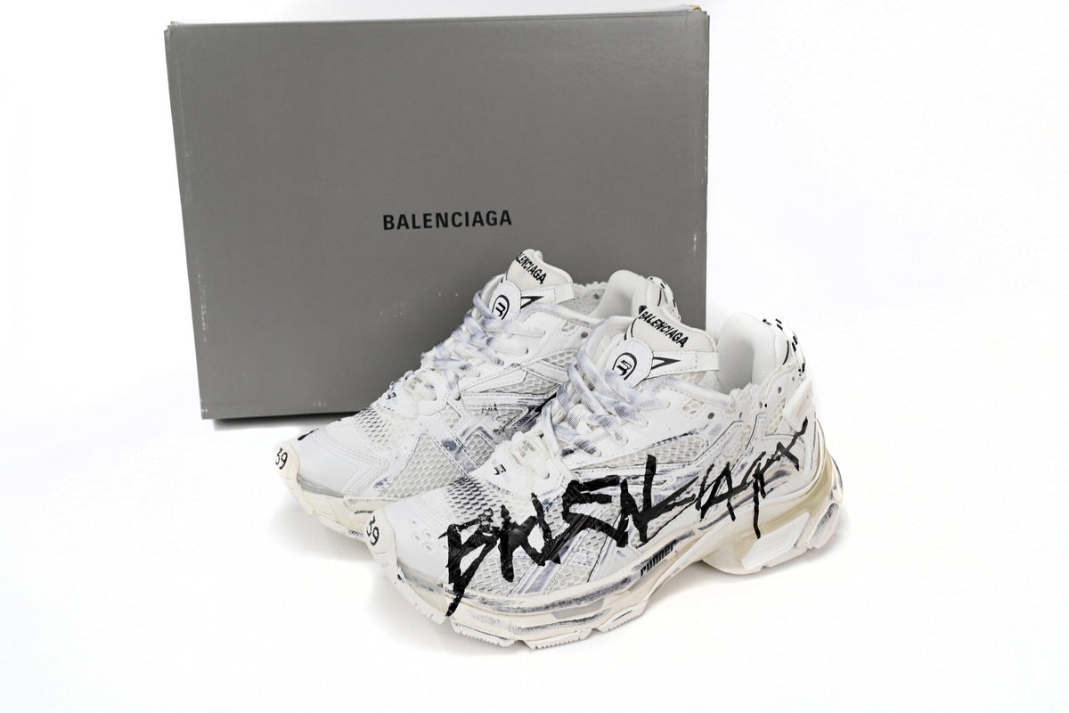 Balenciaga men's shoes Track Runner Sneaker ¨C Distressed Low-Top  balenciaga runners White and Black
