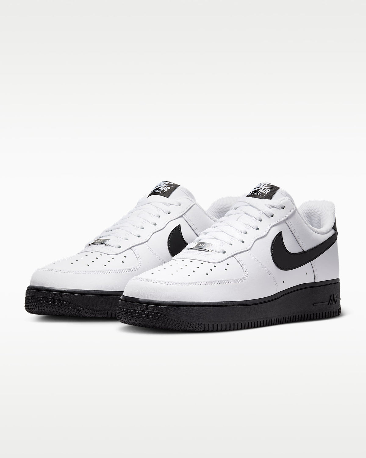 Nike Air Force 1 '07 White Black Swoosh Black Outsole Sneakersmens low top shoes