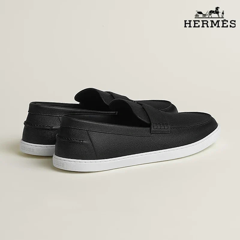 Herm¨¨s Black Grain Leather Loafer with White Sole