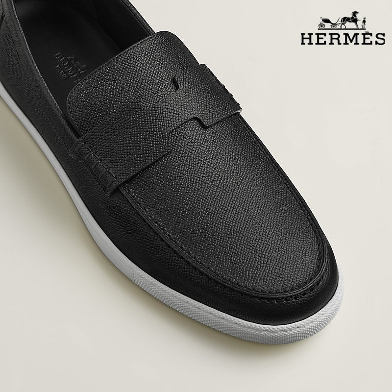 Herm¨¨s Black Grain Leather Loafer with White Sole