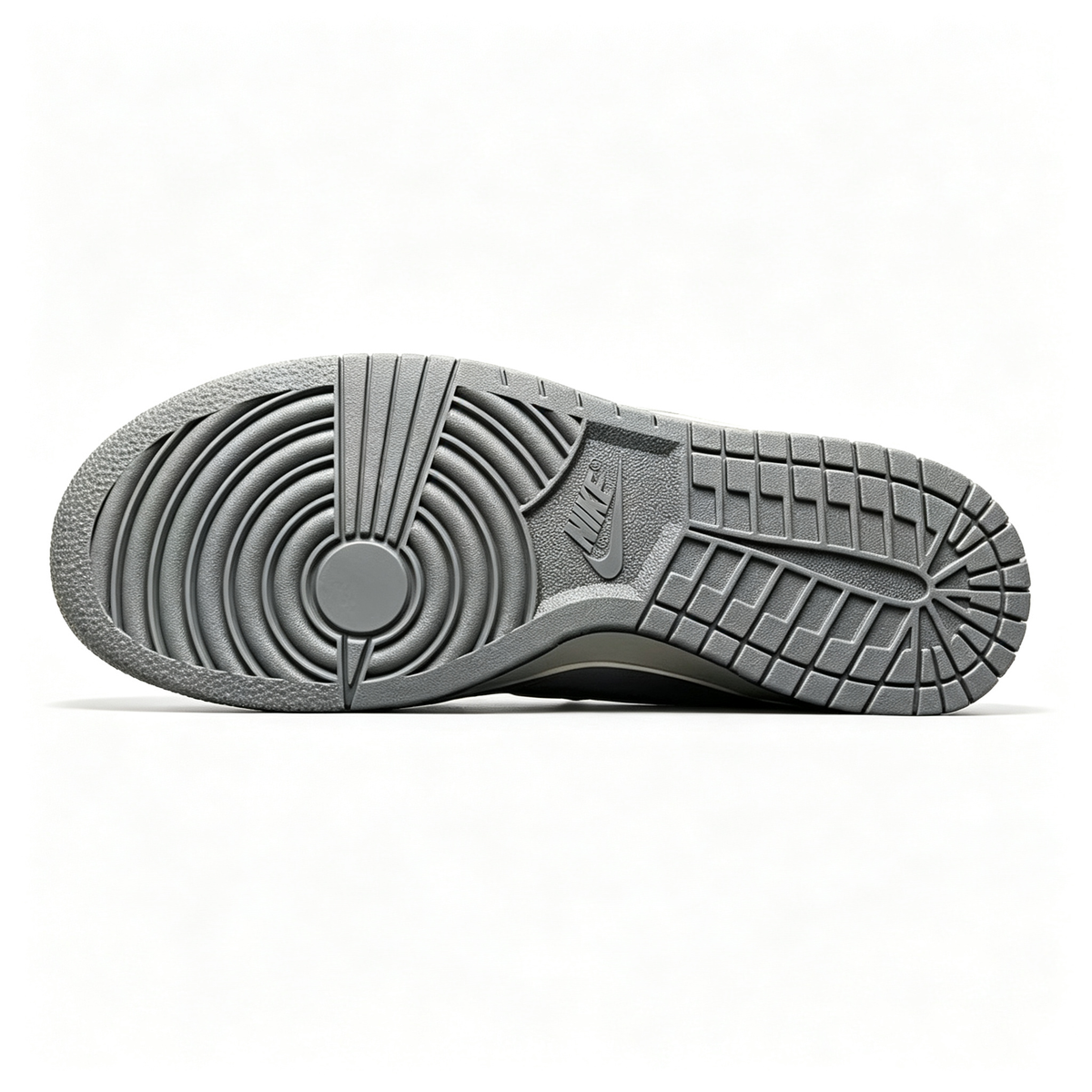 Nike Dunk Low ¨C White / Light Grey / Dark Grey / Sail